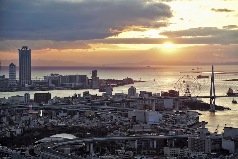 スーペリアツイン(禁煙) ビーチ / オーシャン ビュー0 | アートホテル大阪ベイタワー