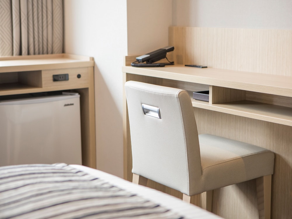 スーペリアツイン(禁煙) 客室1 | アートホテル大阪ベイタワー