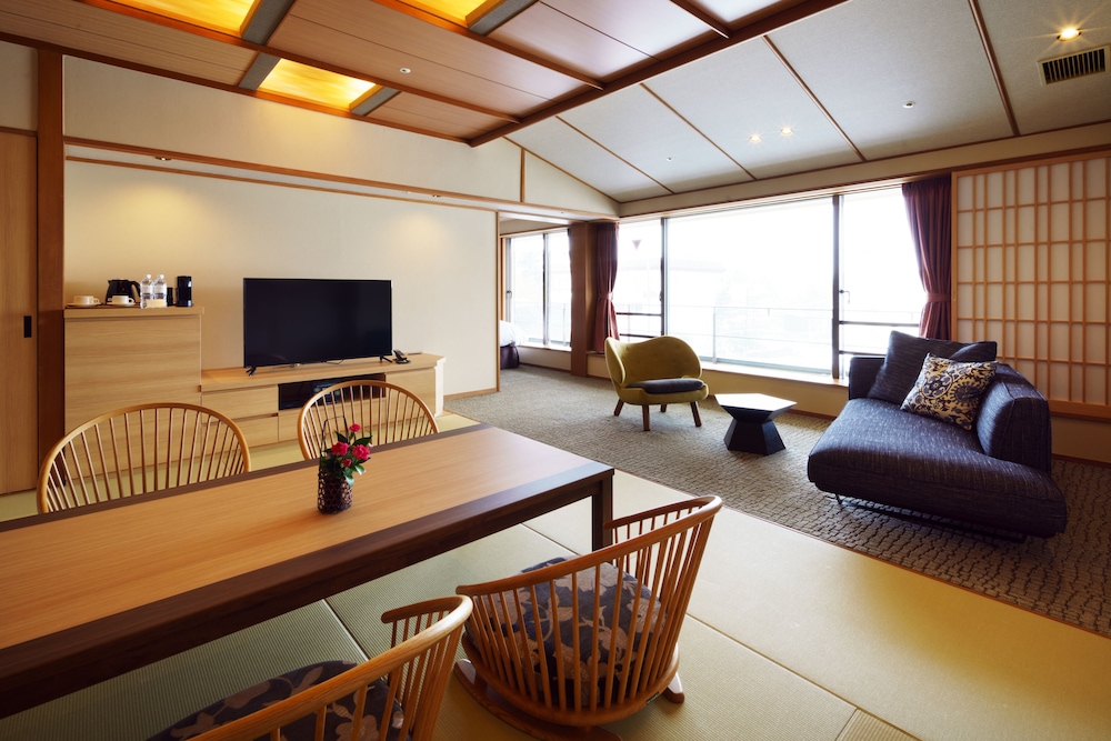 Gタイプ和室 ベッドルーム(禁煙) リビング エリア0 | 白玉の湯 泉慶