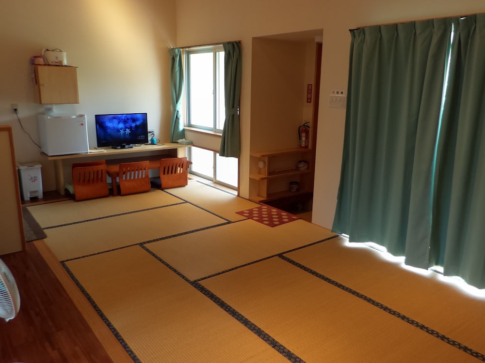 和室 客室1 | 素泊まりの宿 かえるやぁ