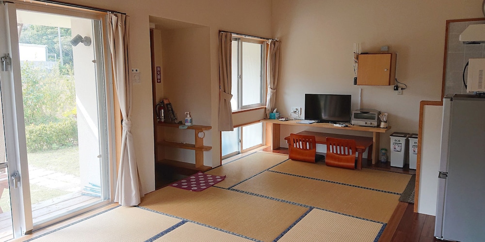 和室 客室3 | 素泊まりの宿 かえるやぁ
