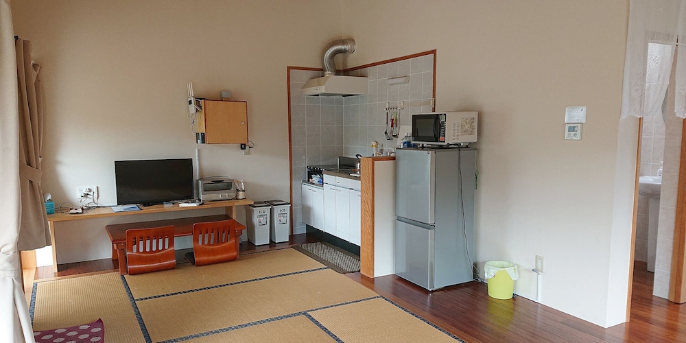 和室 客室2 | 素泊まりの宿 かえるやぁ