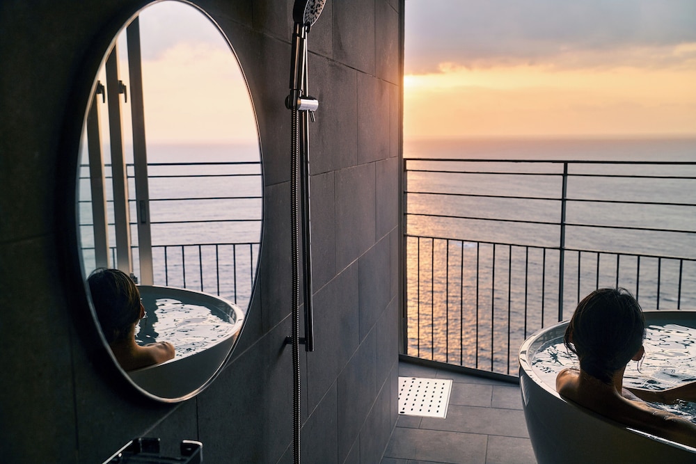 プレミアム ツインルーム ベッド (複数台) 禁煙 オーシャンビュー バスルーム0 | サマナ ホテル 屋久島