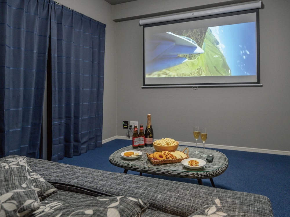 スイートコンド 禁煙 客室4 | 刻の宿 那覇 by サンレストリゾート