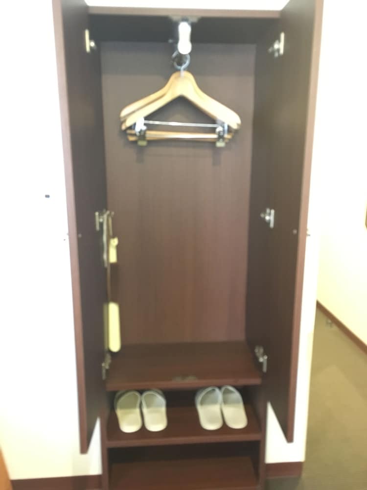 禁煙ツインルーム TA12N 線路反対側 客室の設備とサービス2 | ホテル サン シティ池袋