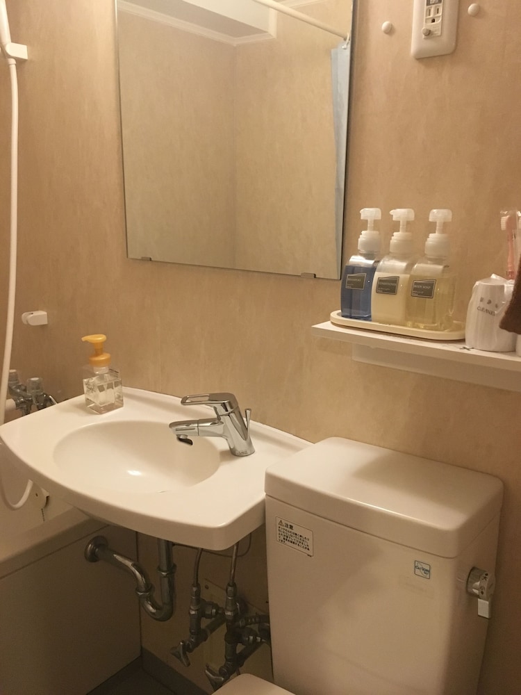 禁煙ダブルルーム TA1N 線路反対側 バスルーム1 | ホテル サン シティ池袋