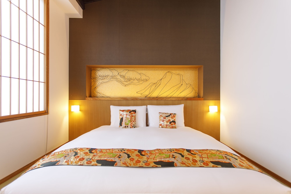 デラックスクイーンルーム (バスタブ付き) 禁煙 客室6 | ぎおん美先 古門前