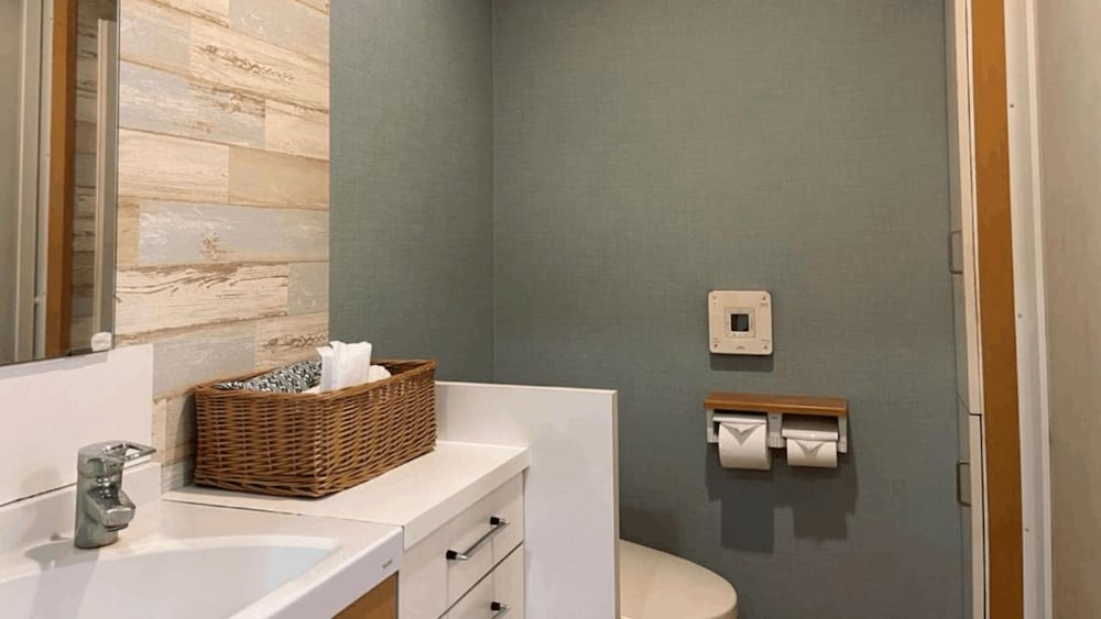 セミダブルベッド1台+エキストラベッド1台 禁煙 バスルーム3 | 玉木旅館