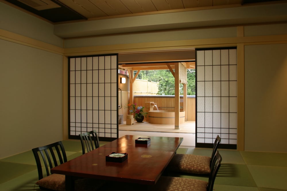 客室1 | ホテル郡上八幡