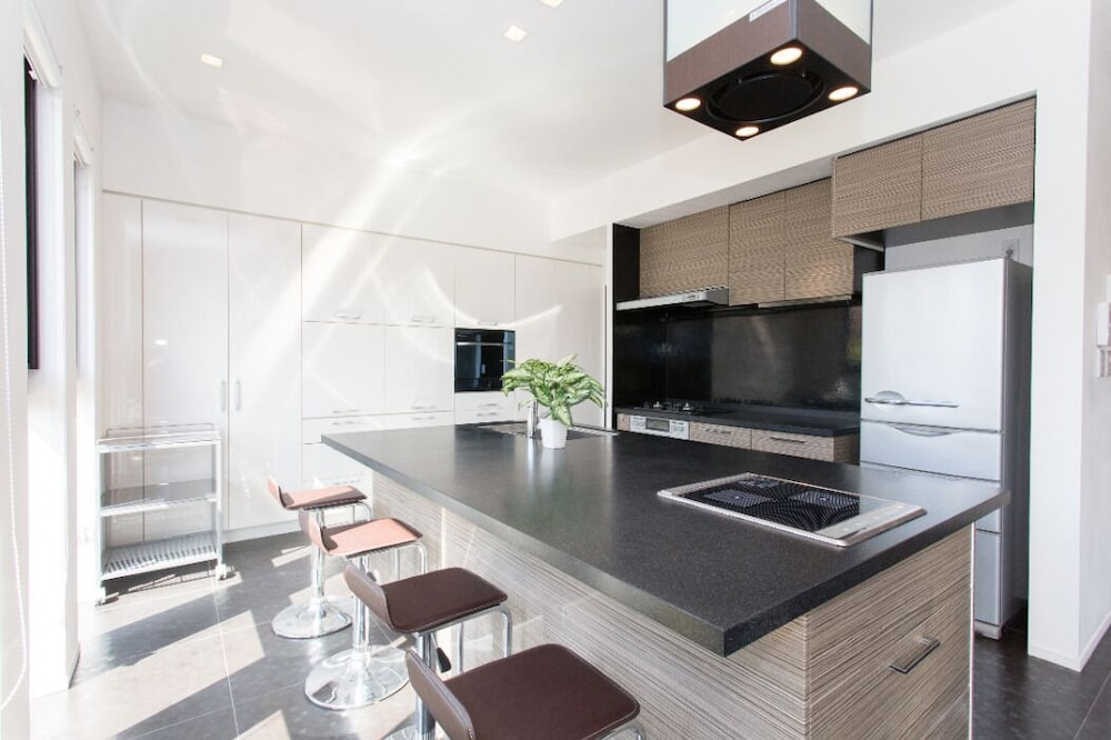 一棟貸し 専用キッチン1 | 暖炉之宿コンセプトハウス星田