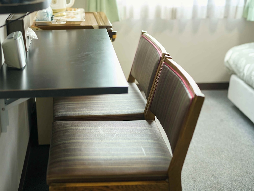 ツインルーム 禁煙 客室2 | ホテル盛松館