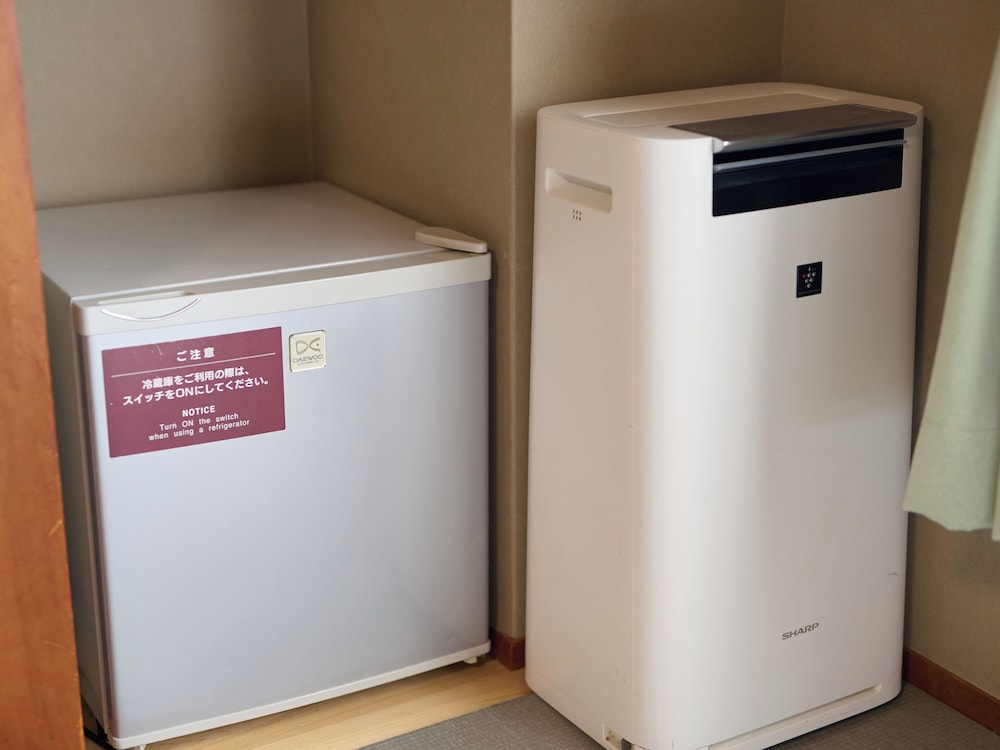 和室10畳 禁煙 客室1 | ホテル盛松館