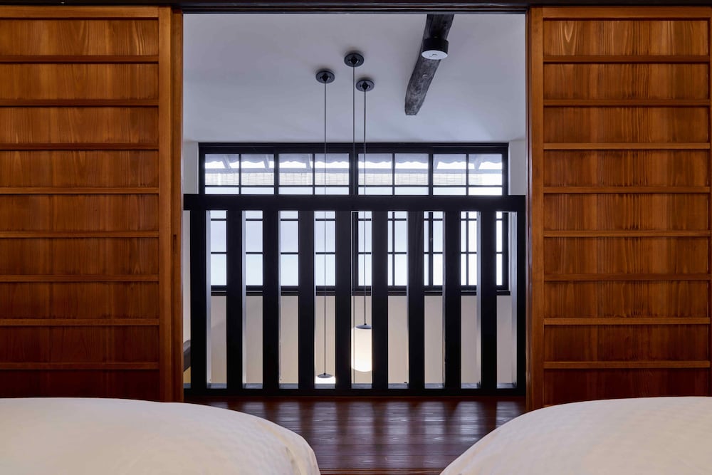 [三弦] 2階建て京町家スイート 露天風呂付 禁煙 客室3 | Kyoto Machiya 福音