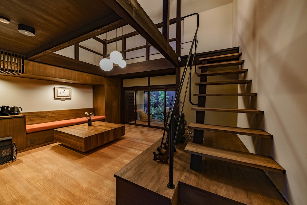 [胡弓] 2階建て京町家スイート 露天風呂付 禁煙 客室1 | Kyoto Machiya 福音