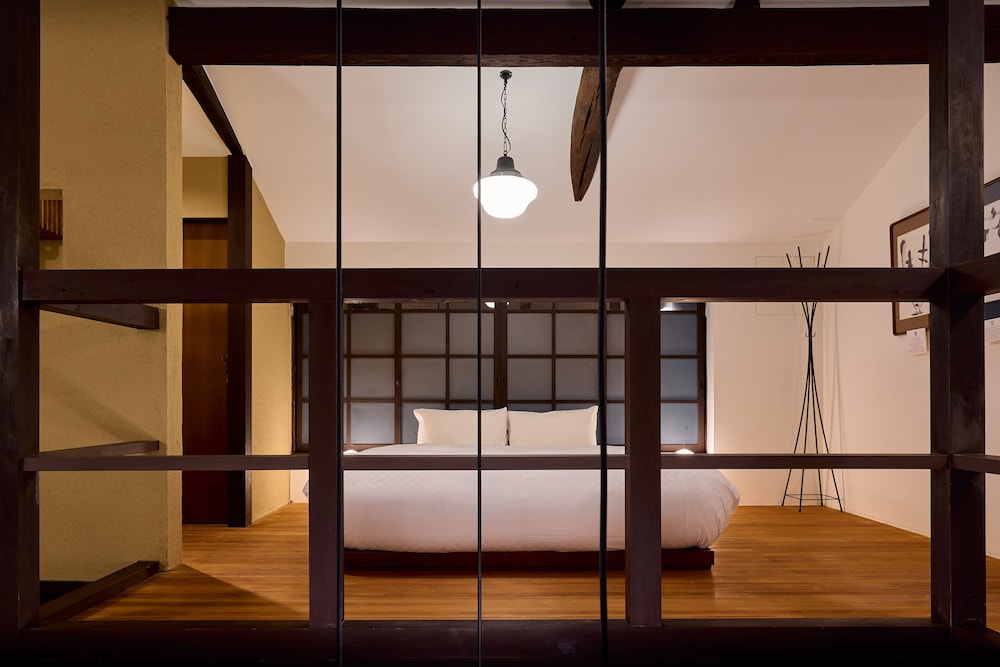 [胡弓] 2階建て京町家スイート 露天風呂付 禁煙 客室3 | Kyoto Machiya 福音