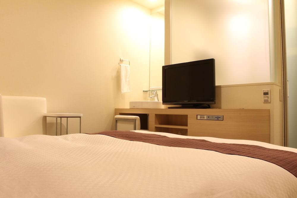 ダブルルーム ダブルベッド 1 台 喫煙可 客室3 | 長崎 バス ターミナル ホテル