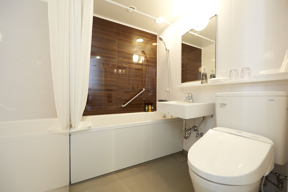 スタンダード ダブルルーム [全館禁煙] バスルーム0 | ハートンホテル心斎橋長堀通