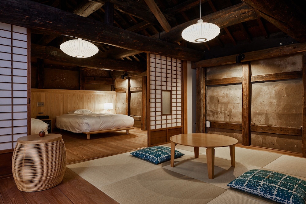 VMGプレミア 客室1 | 佐原商家町ホテルNIPPONIA