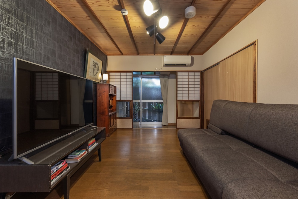 Shiki Homes | HIKARI 光 リビング エリア1 | Shiki Homes 光