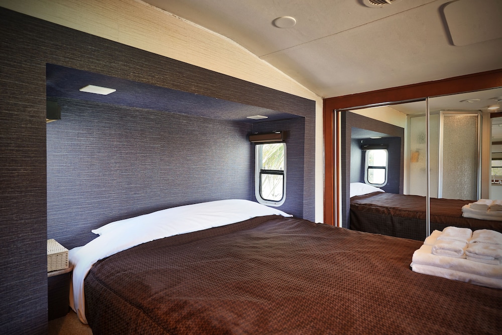 デラックス ツインルーム 客室3 | ウッドペッカー今帰仁