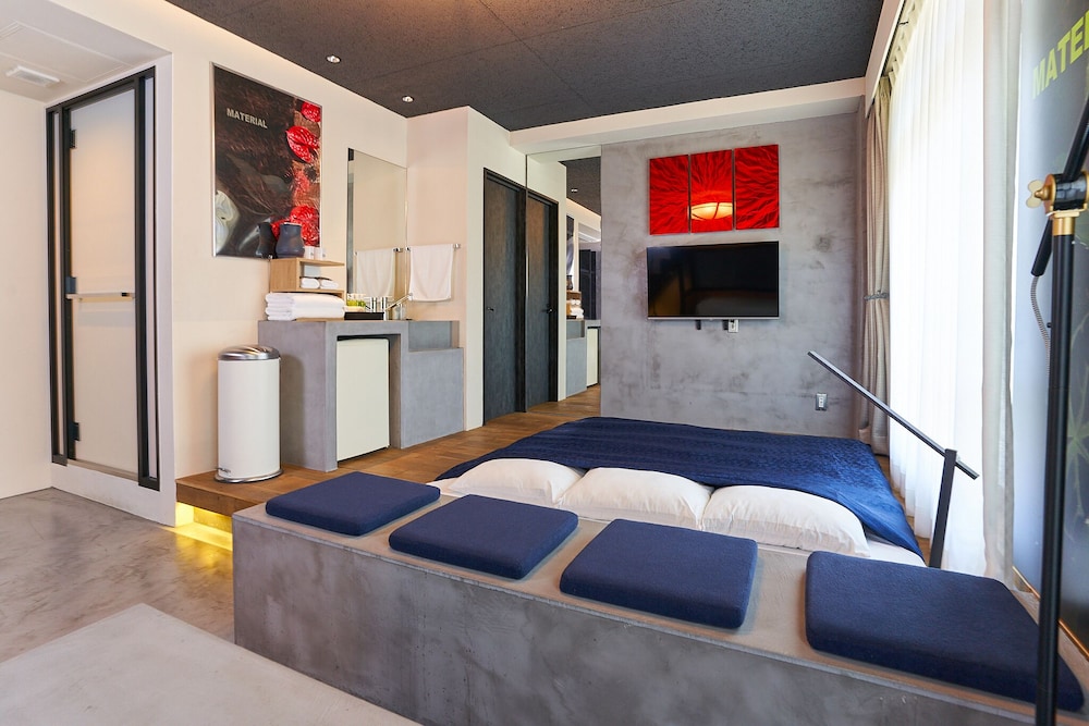 コンフォート 4 人部屋 客室8 | ホテル マテリアル