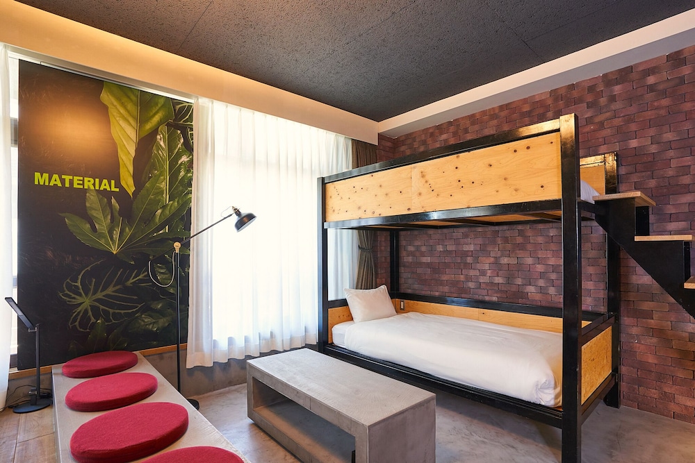 コンフォート 4 人部屋 客室3 | ホテル マテリアル