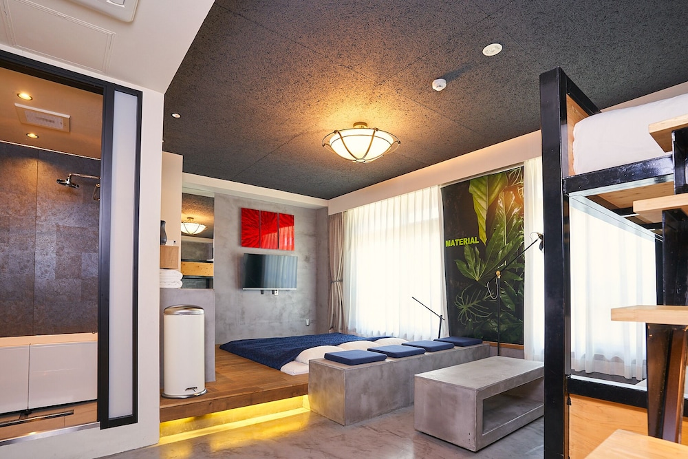 コンフォート 4 人部屋 客室5 | ホテル マテリアル