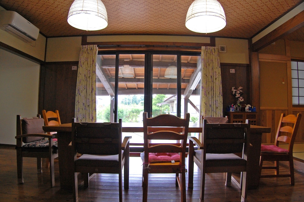 ロビー応接スペース1 | Guest House まことげ ロビー応接スペース1 | Guest House まことげ