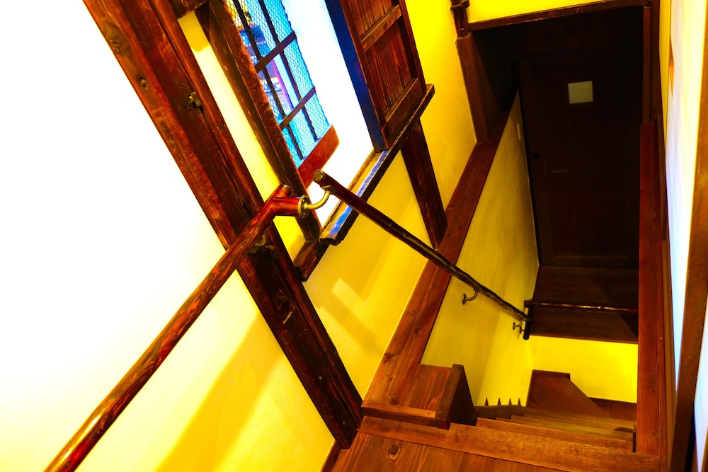 [葵] 和室 ツインルーム 蔵一棟貸し(1階 +2階) 客室9 | 十四春旅館