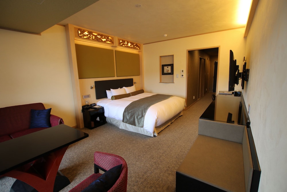 デラックス ダブルルーム リバービュー 客室2 | ホテル アルザ京都