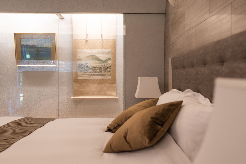 ラグジュアリー スイート 客室1 | 式音庵 祇園白川