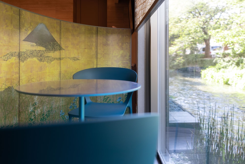 ラグジュアリー スイート 客室2 | 式音庵 祇園白川