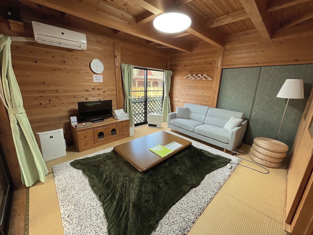 ホリデーホーム(こうめ) | 蔵迫温泉さくら