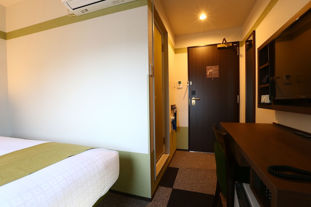 [全室禁煙]セミダブル 12sqm ベッド幅140cm 客室1 | ホテルウィングインターナショナルセレクト上野・御徒町