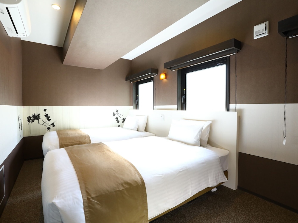 [全室禁煙]スタンダードツイン 19sqm ベッド幅120cm2台 | ホテルウィングインターナショナルセレクト上野・御徒町