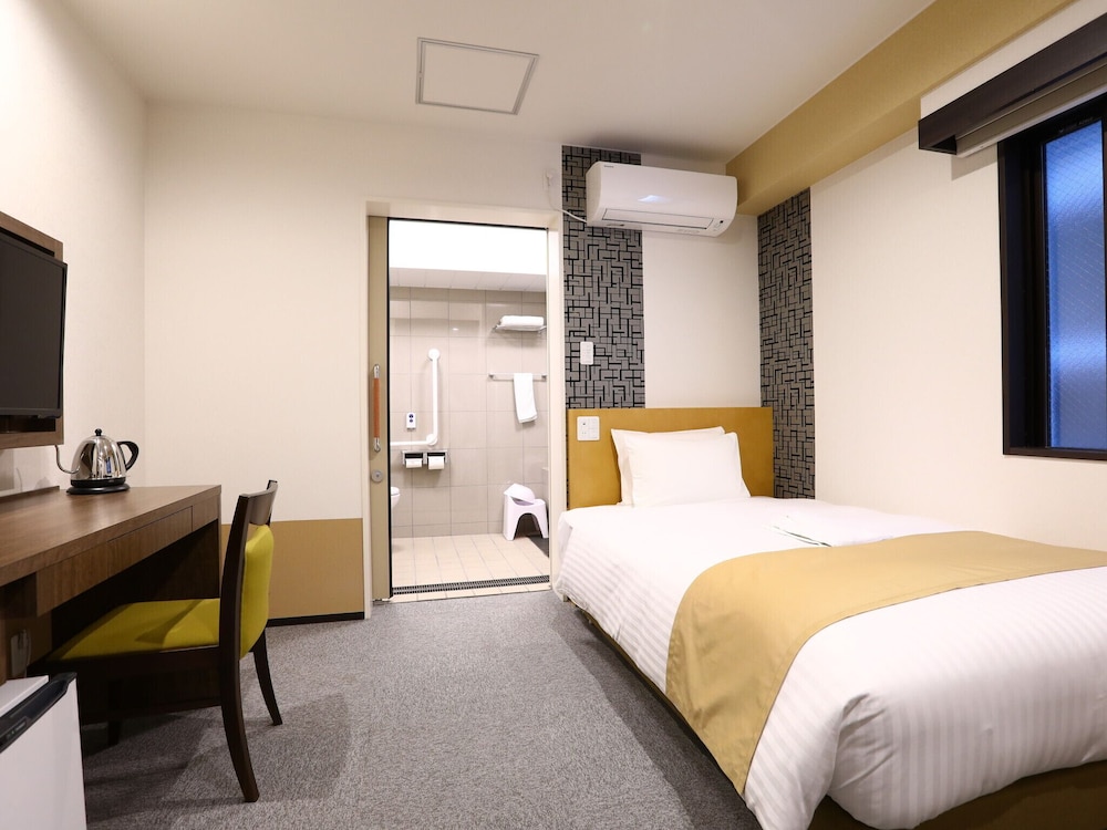 [全室禁煙]ユニバーサルルーム 17sqm ベッド幅120cm | KOKO HOTEL 上野駅前