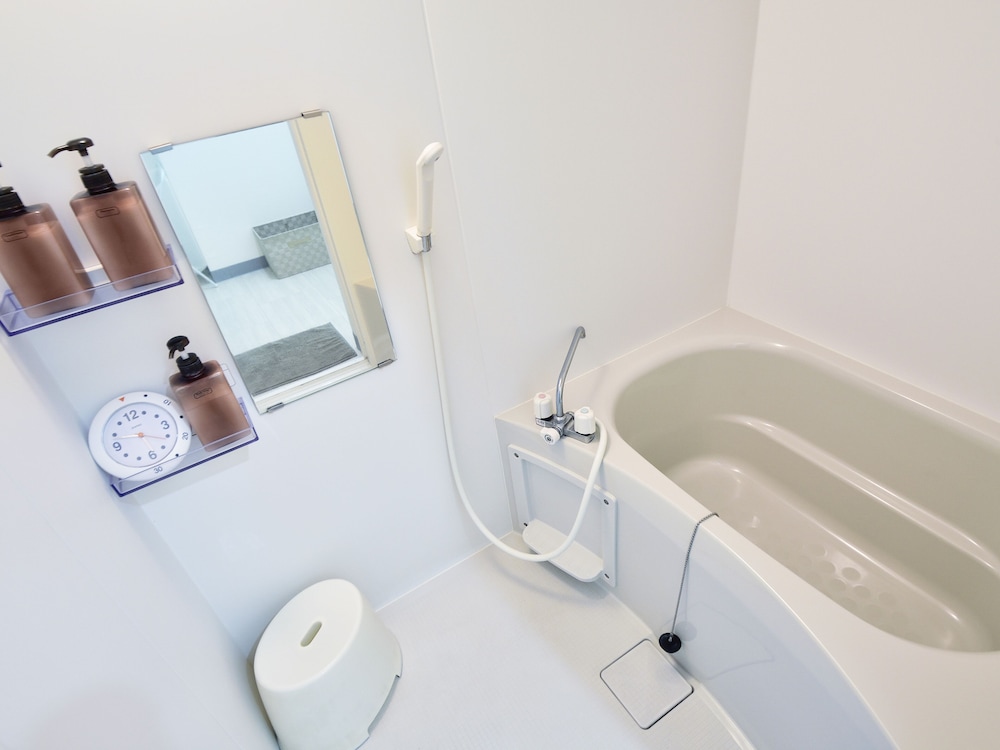 ツインルーム バスルームの設備0 | GUESTHOUSE 66