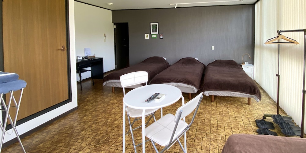 洋室トリプル 1~4名 (テナー) 禁煙 客室11 | フォルテ