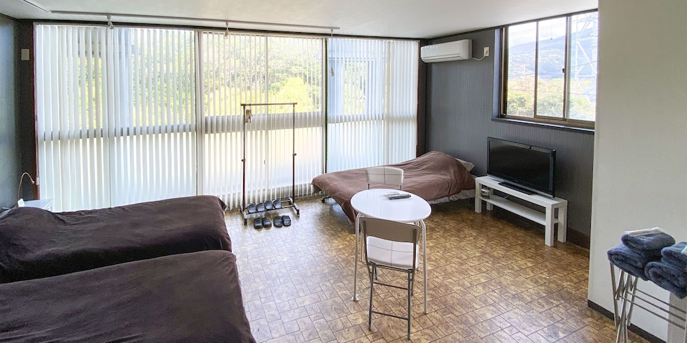 洋室トリプル 1~4名 (テナー) 禁煙 | フォルテ