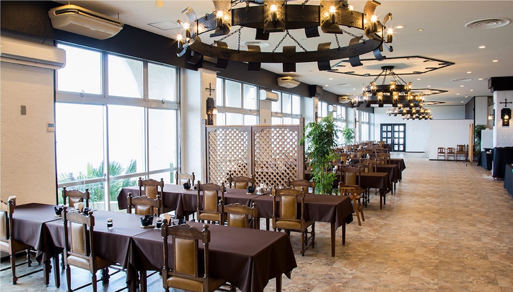 レストラン1 | リードパークリゾート八丈島