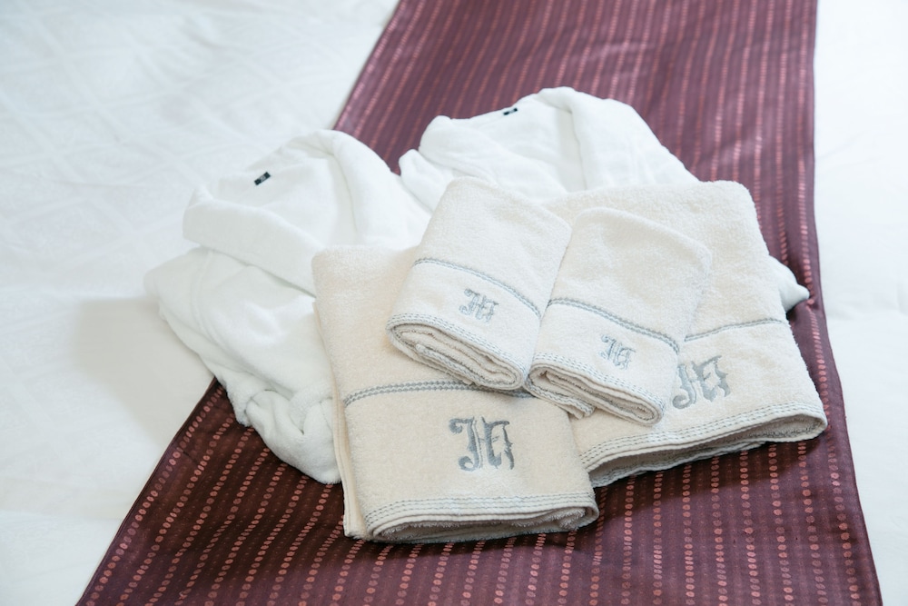 スタンダード クイーンルーム バスルーム1 | ホテルペリエ - 大人限定