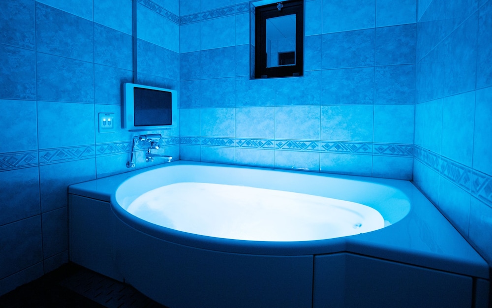 スタンダード クイーンルーム ジェットバス0 | ホテルペリエ - 大人限定