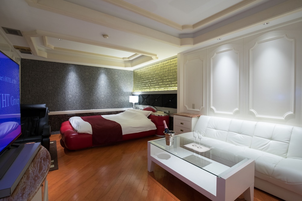 デラックス クイーンルーム 客室1 | ホテルペリエ - 大人限定