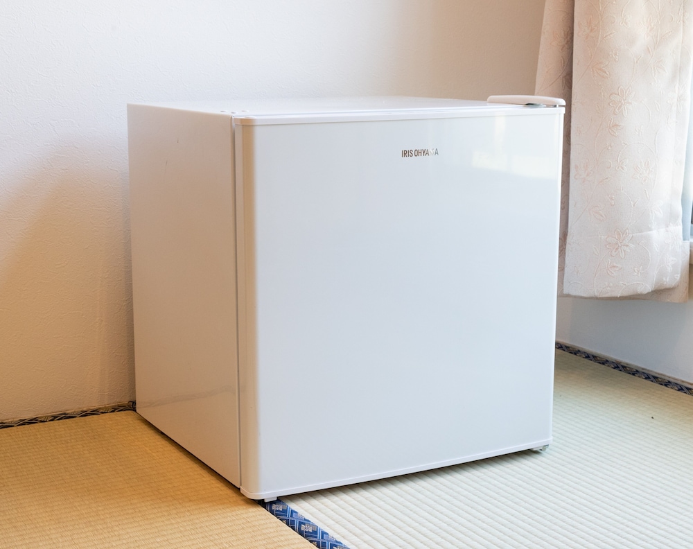 トリプルルーム 専用バスルーム・トイレ付 マウンテンサイド 小型冷蔵庫0 | Kagura White Horse Inn