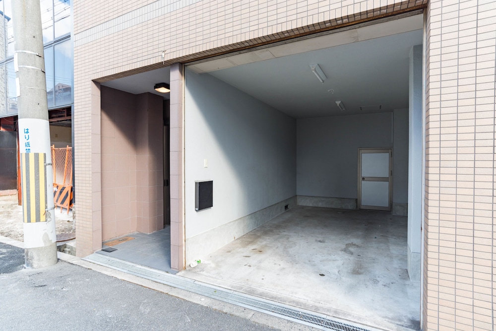 駐車場1 | ビジュースイーツ 観覧車ビュー 駐車場1 | ビジュースイーツ 観覧車ビュー