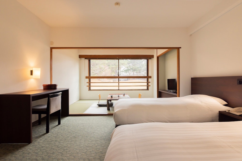 和洋室 禁煙 (バスなし) 客室2 | 阿蘇 梅園 SPA RESORT