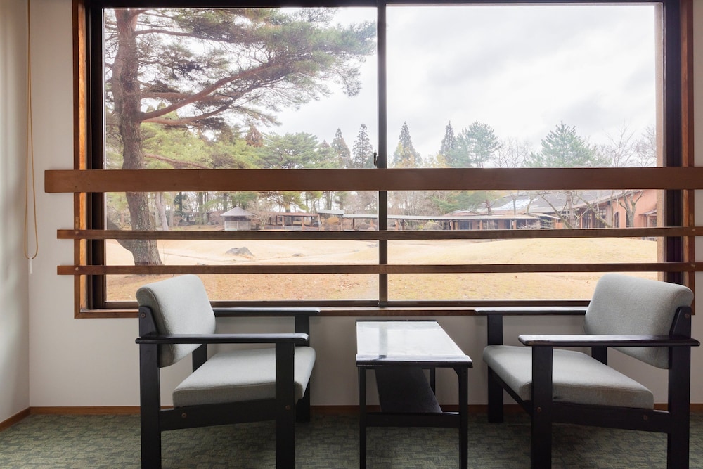 和室８畳+広縁 禁煙 (バスなし) 客室3 | 阿蘇 梅園 SPA RESORT