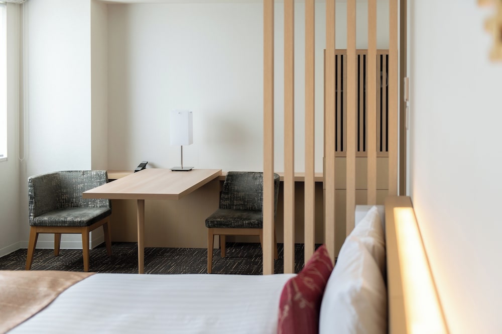 デラックス ツインルーム (1-2名用) 客室1 | ホテルビスタ金沢