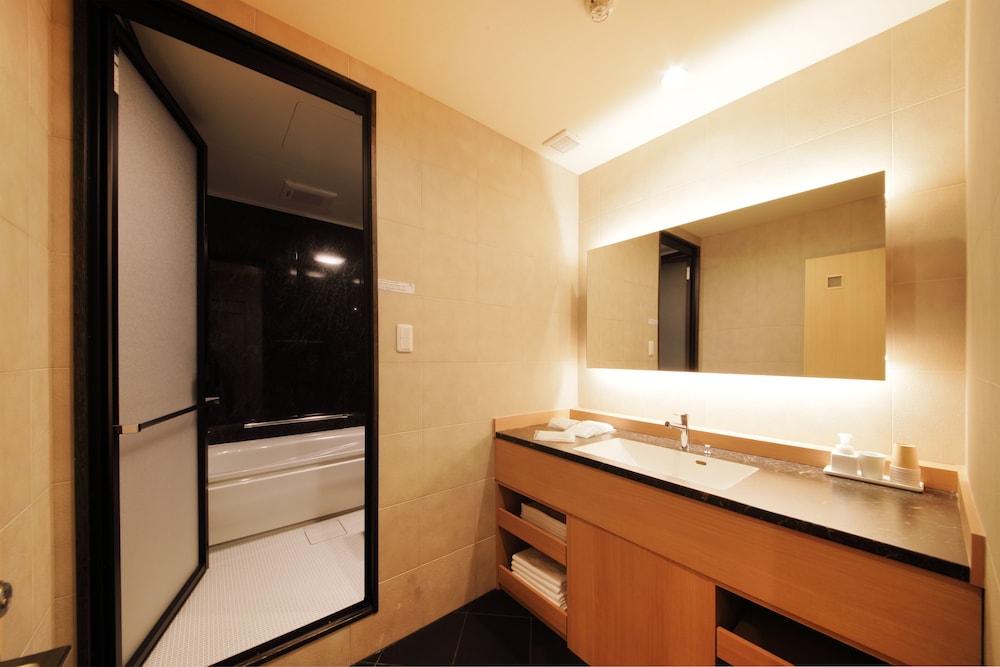 スイート バスルーム1 | R.STAR HOSTEL KYOTO JAPAN