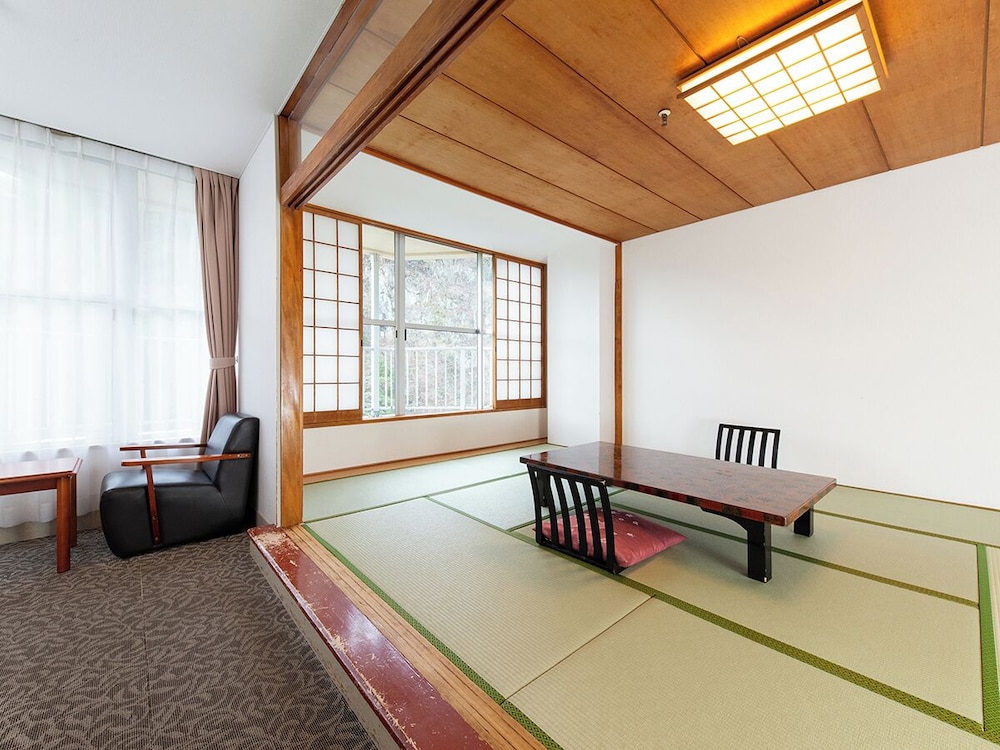 和室12畳 禁煙 客室1 | 鬼怒川 ロイヤル ホテル